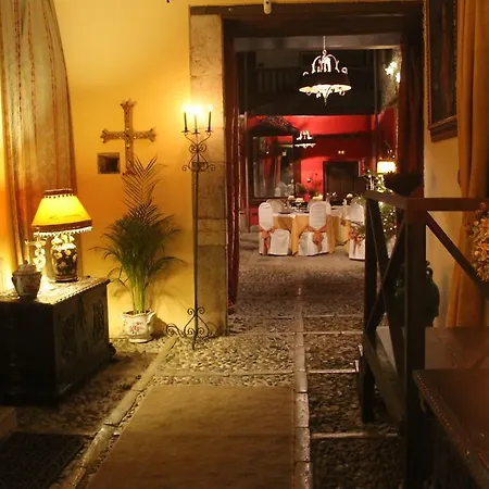 Palacio Conde Toreno 3*