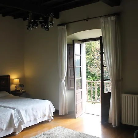 Palacio Conde Toreno 3* Salas (Asturias)