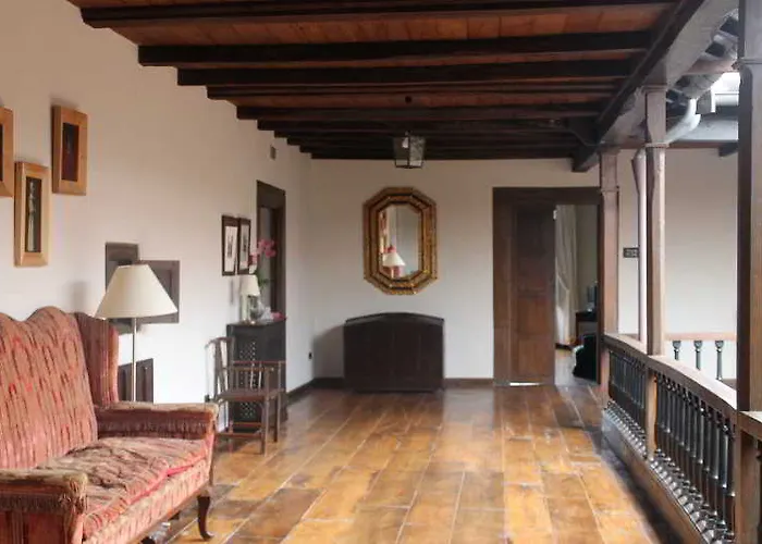 Palacio Conde Toreno 3* Salas (Asturias)