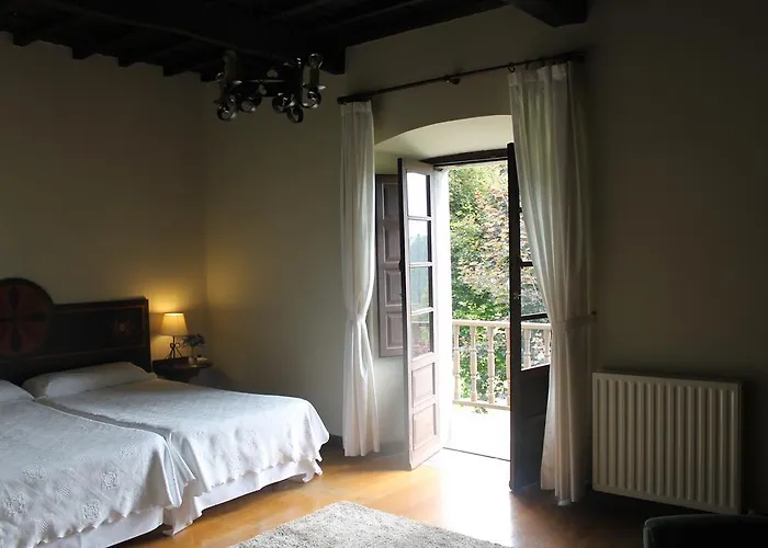 Palacio Conde Toreno 3* Salas (Asturias)